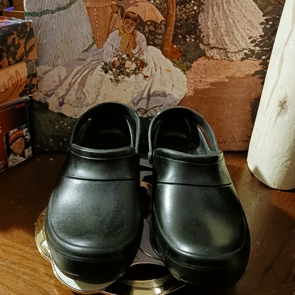 πππππCROCS Classic Black Ladyπ©΄π Size 7 ,Nice Gift Giving Item.π’π€β΅π£ - Picture 15 of 15